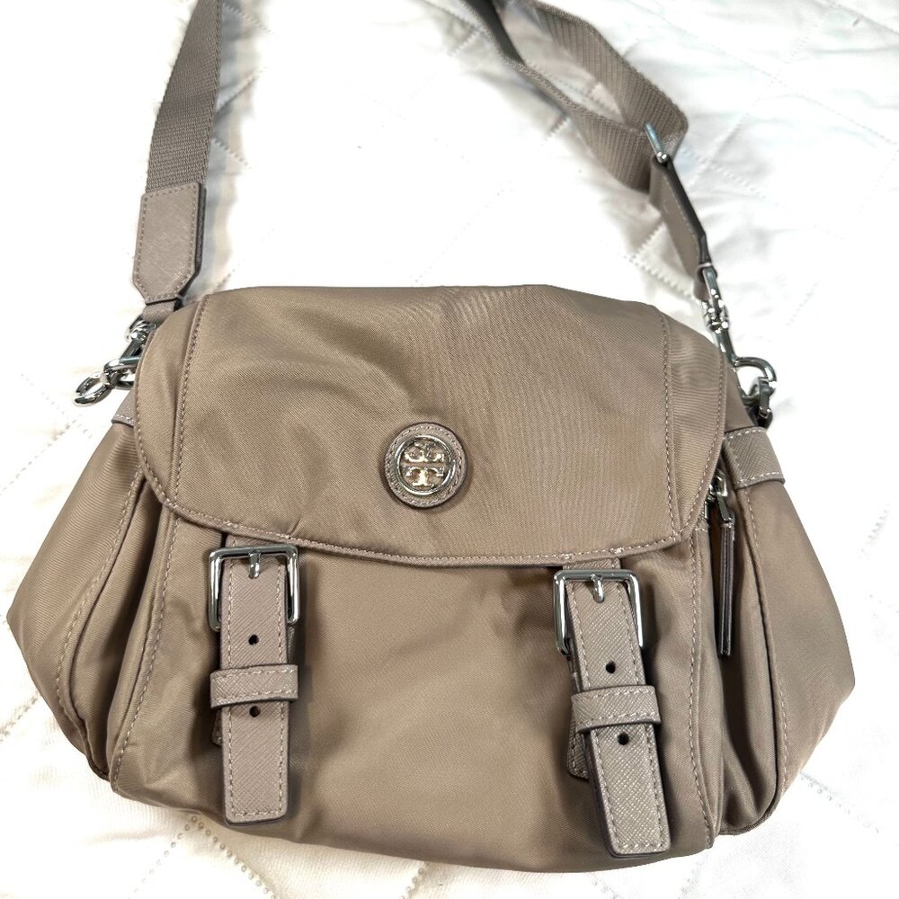 Tory Burch Nylon Messenger Crossbody Bag – Taupe/Grey